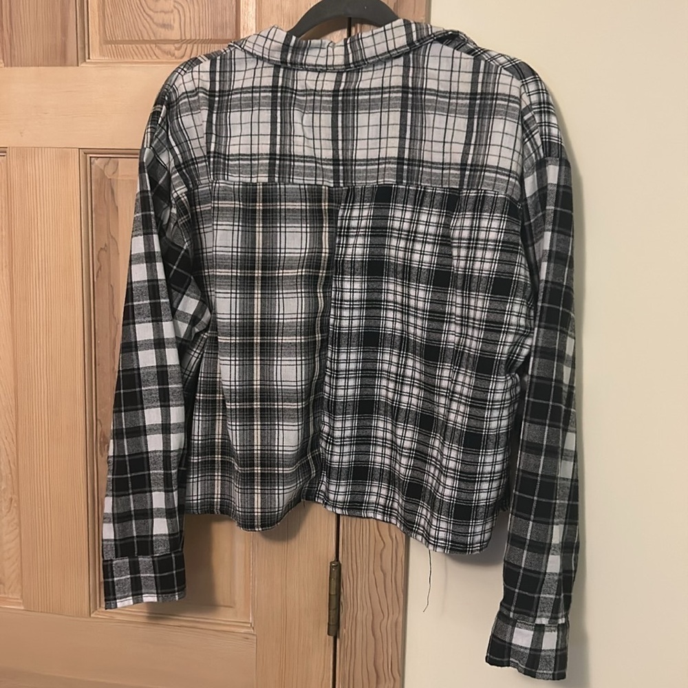 Forever 21 cropped flannel / size XS - Picture 3 of 4